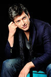 Book Patrizio Buanne for your next event.